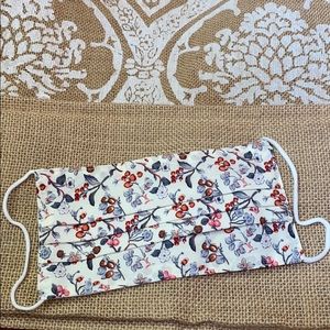 BRAND NEW FLORAL FACE MASK